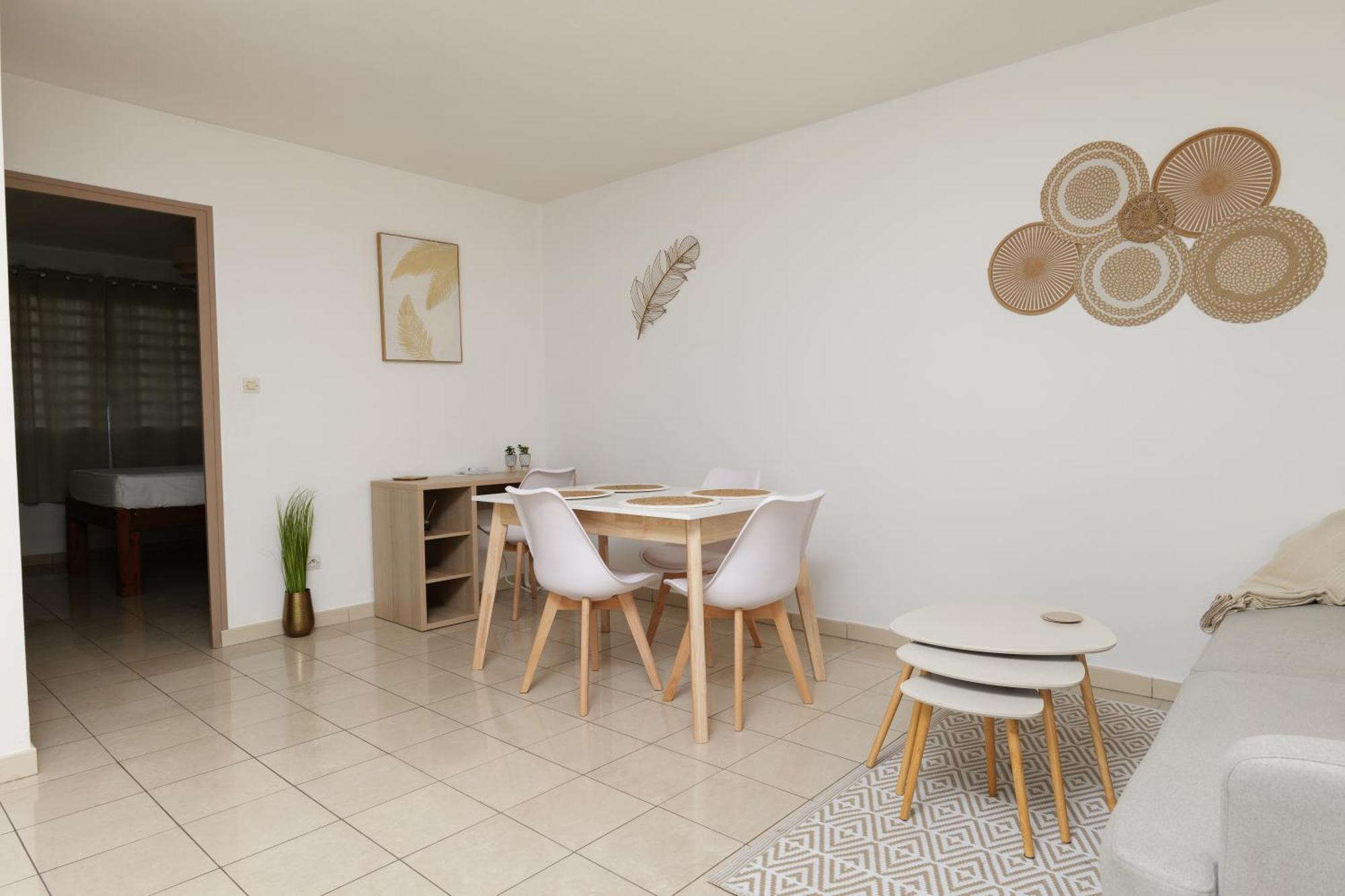 Appart. T3 Les Hauts De Madiana Schoelcher Exterior photo